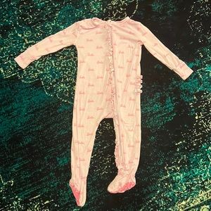 Barbie 💖 Posh Peanut Zippered Footie